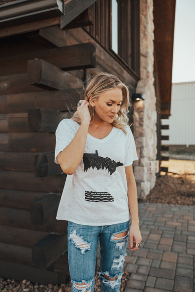 Women's Cream Fleck V-Neck - Northern Print Co.